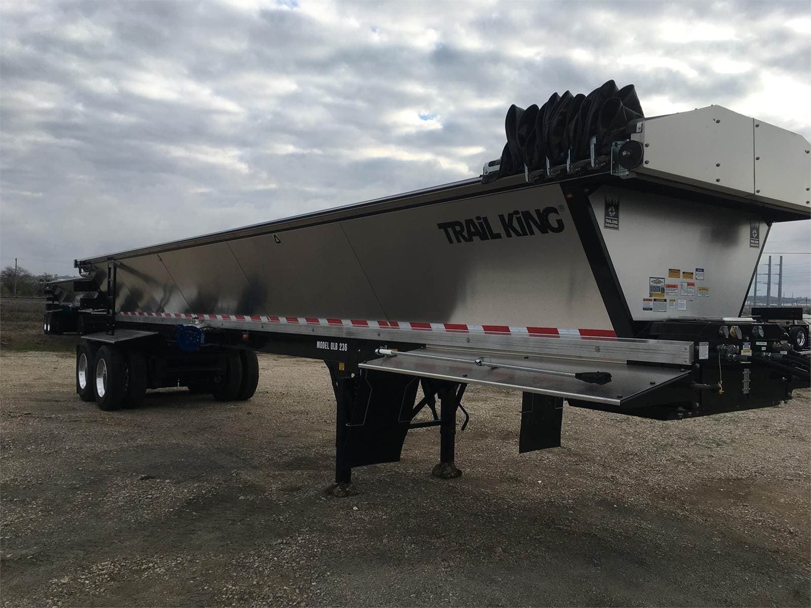 2026 Trail King OLB ASHPALT Belt Trailer