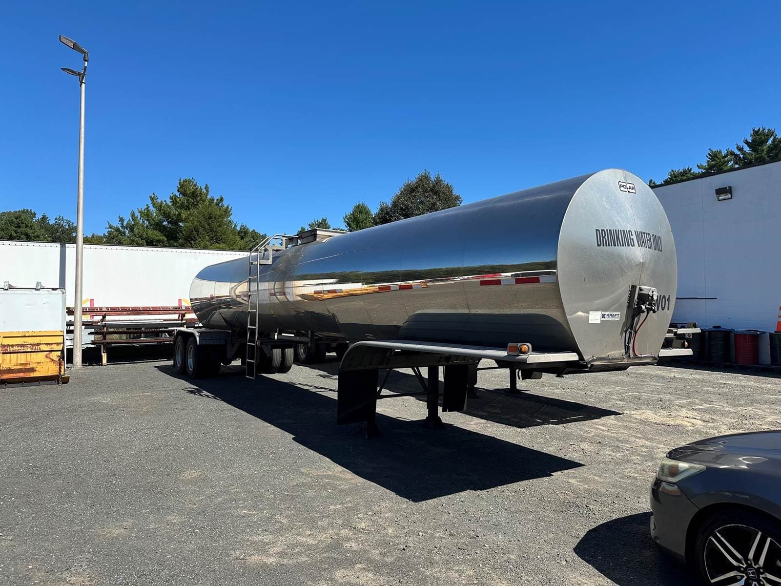 2024 Polar 42.5ft Tandem Axle Stainless Steel Water Tank Trailer - Air Ride