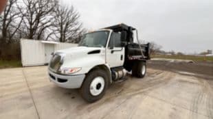 2019 International 4300 4x2 Load King 10 Ft. Dump Truck