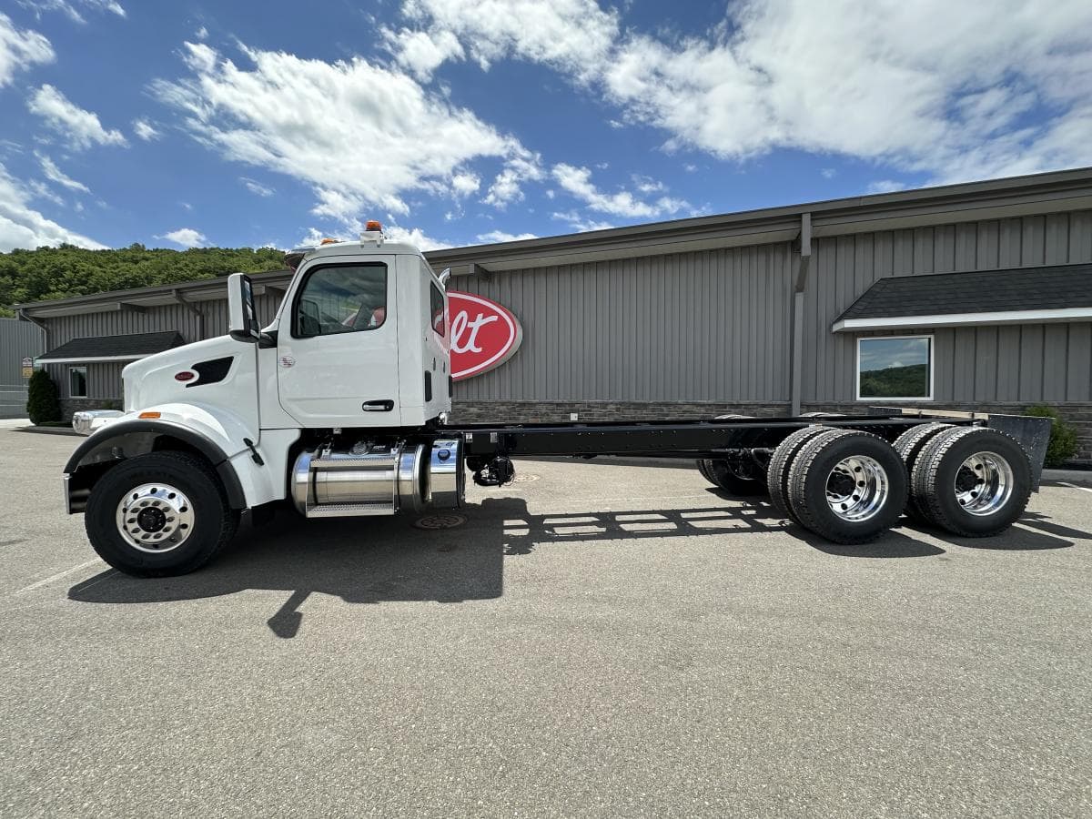 2025 PETERBILT 567 CAB CHASSIS TRUCK FOR SALE #10078
