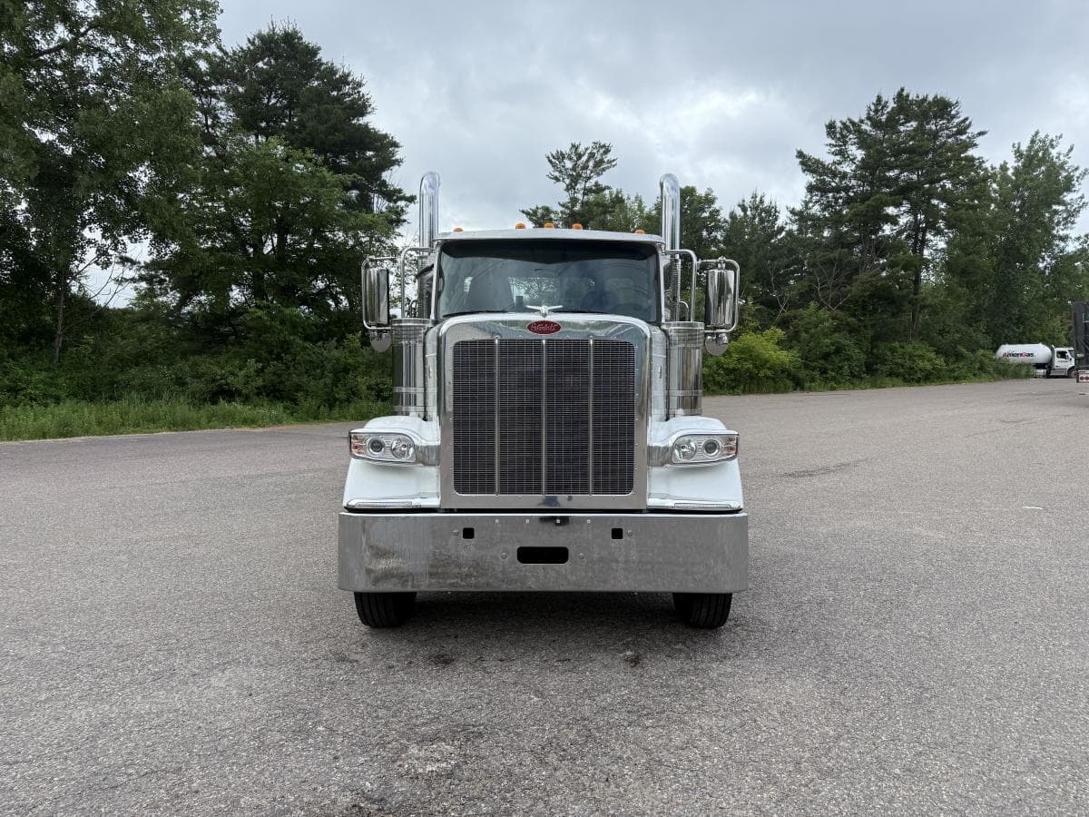 2025 PETERBILT 589 DAYCAB FOR SALE #10246