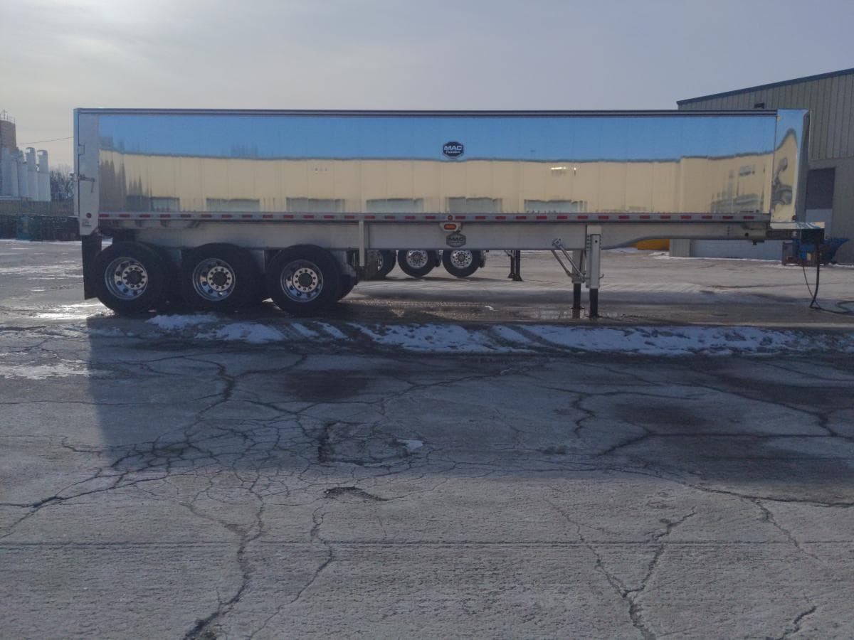 2025 Mac TRAR34AA640 End Dump Trailer