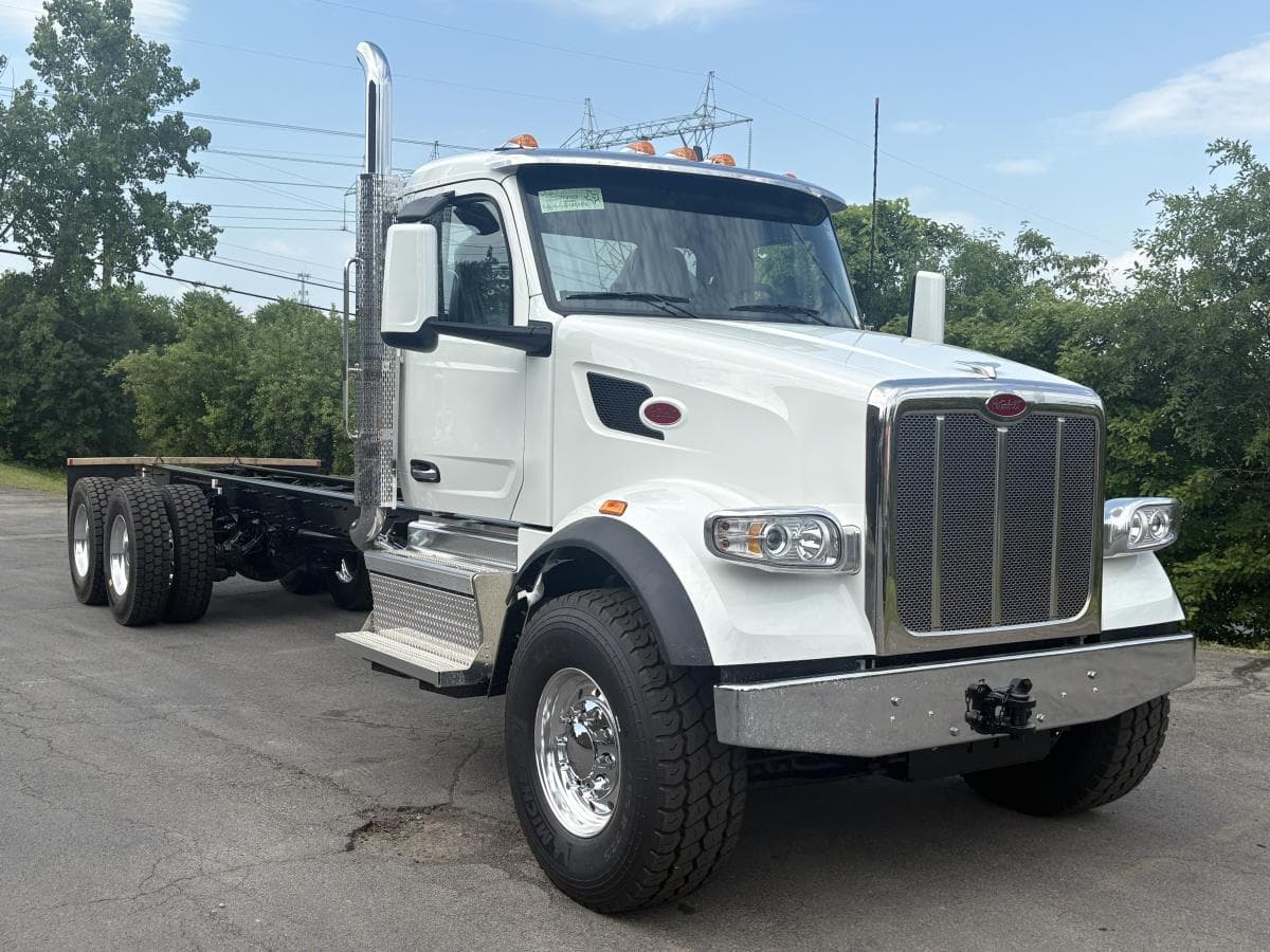 2026 Peterbilt 567 Cab Chassis Truck