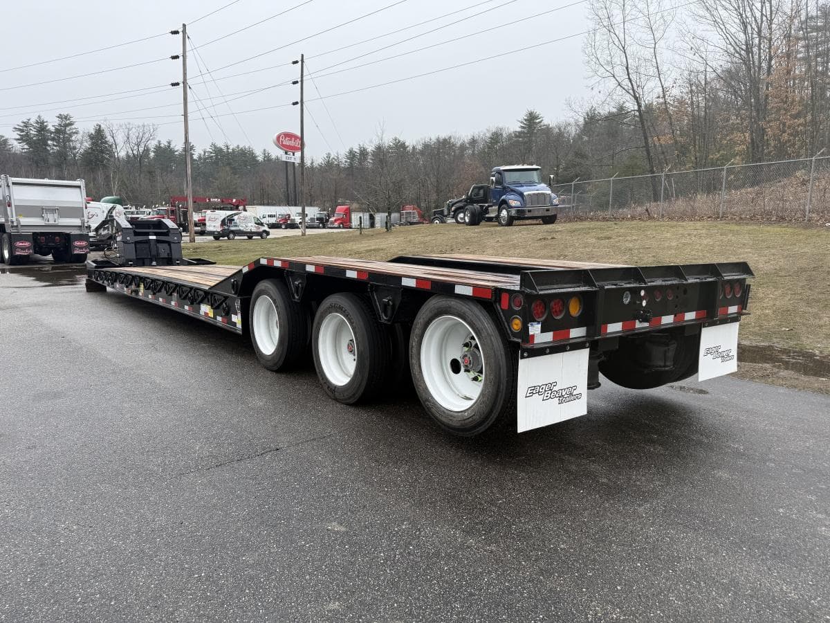 2025 Eager Beaver 50GSL-PT Lowboy Trailer