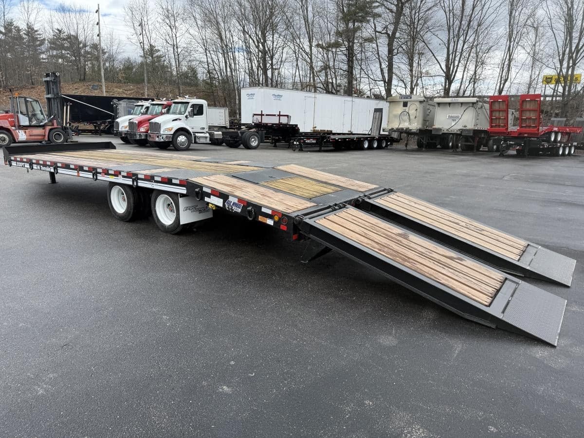 2025 Eager Beaver 20XPT Tag Trailer
