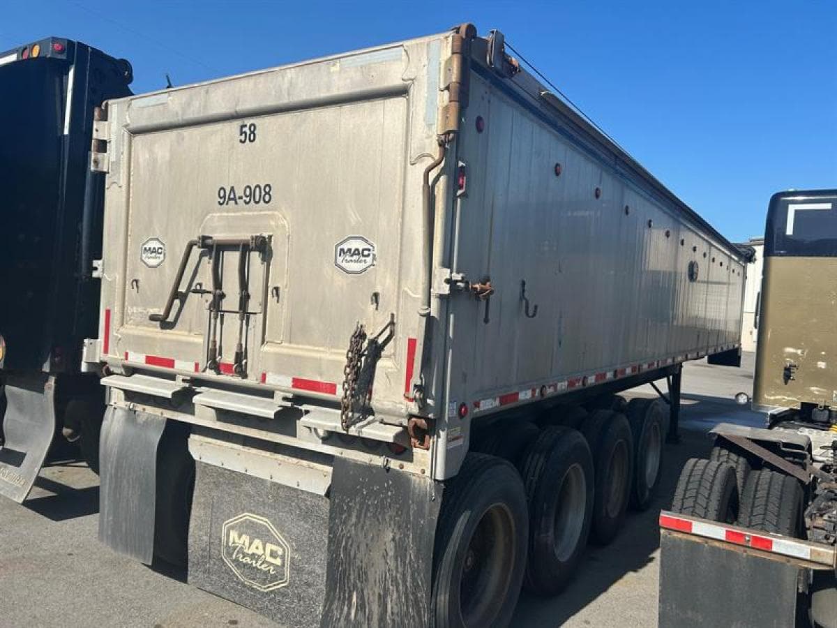 2011 Mac Dump Trailer End Dump Trailer