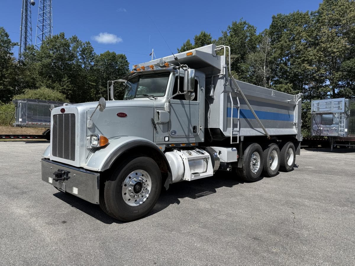 2015 Peterbilt 365 Dump Truck