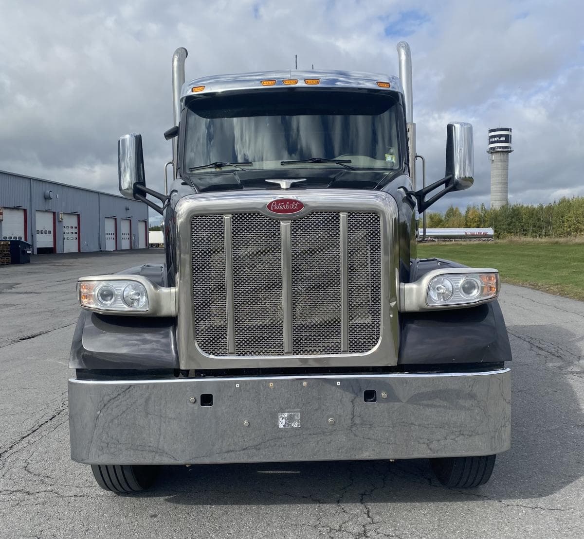 2021 Peterbilt 567 Sleeper