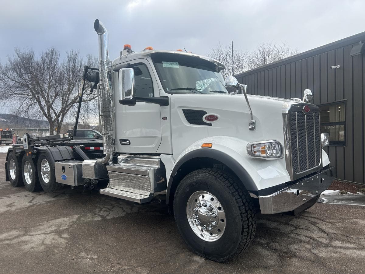 2026 Peterbilt 567 Cab Chassis Truck