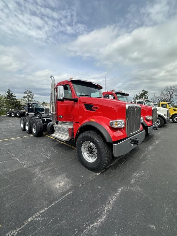 2025 Peterbilt 567 Cab Chassis Truck